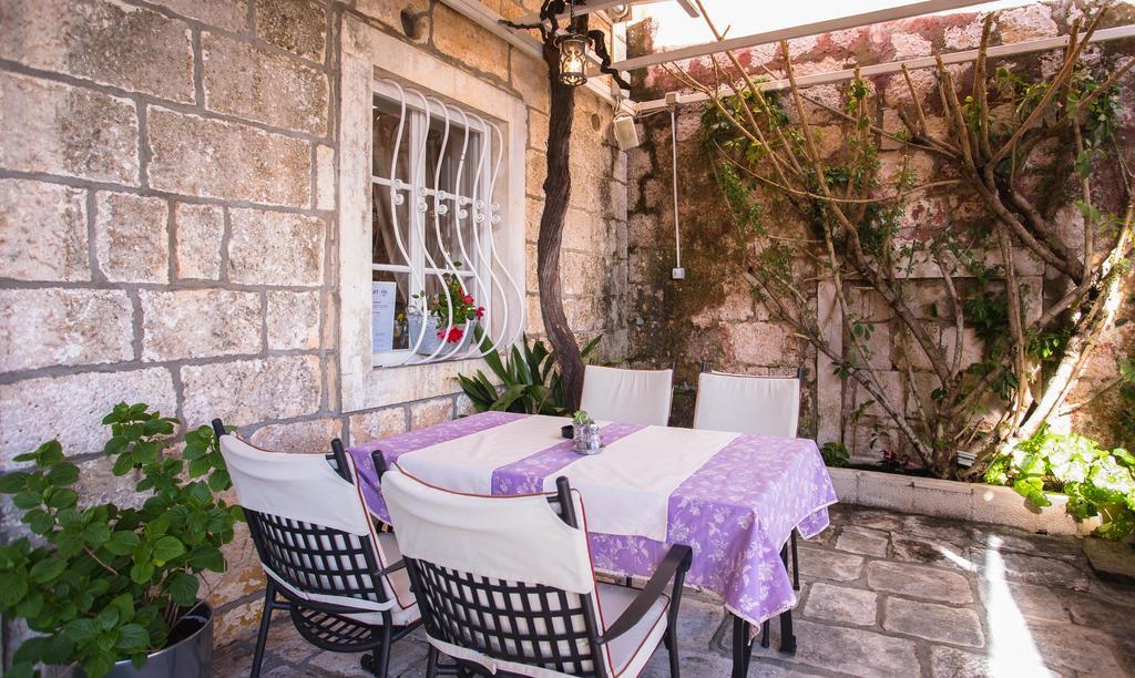 Guesthouse Mimbelli Orebić Buitenkant foto
